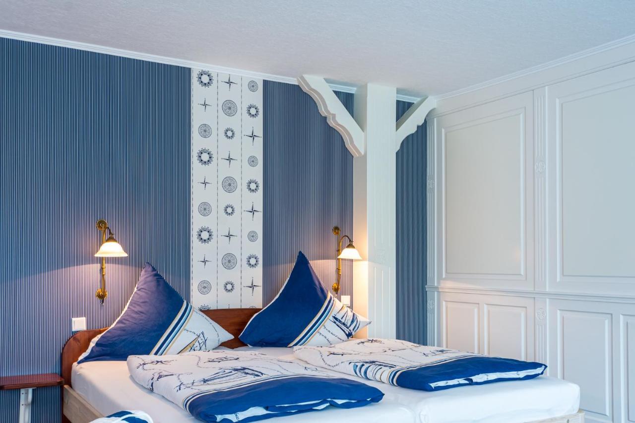 Inselhotel Arfsten Wyk auf Föhr エクステリア 写真