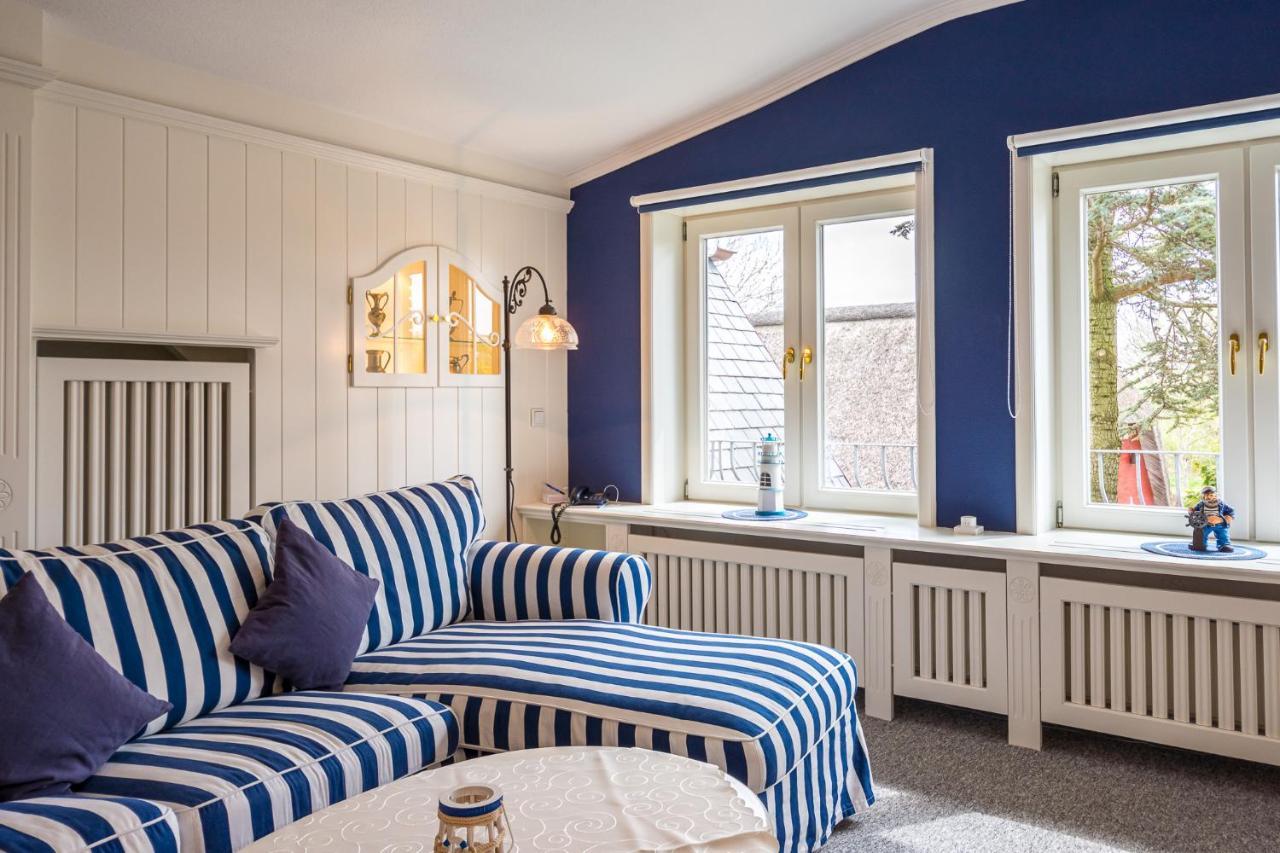 Inselhotel Arfsten Wyk auf Föhr エクステリア 写真
