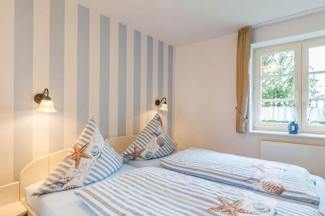 Inselhotel Arfsten Wyk auf Föhr エクステリア 写真