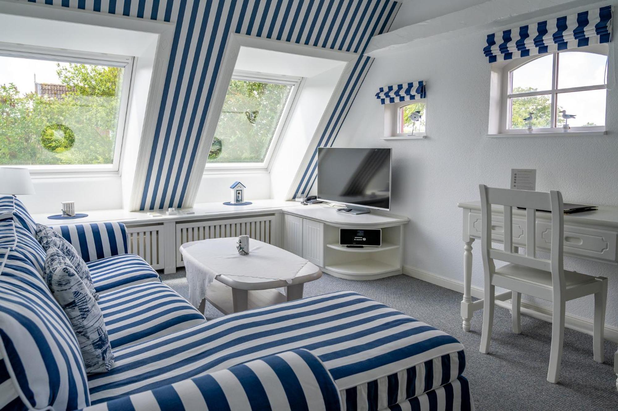 Inselhotel Arfsten Wyk auf Föhr エクステリア 写真