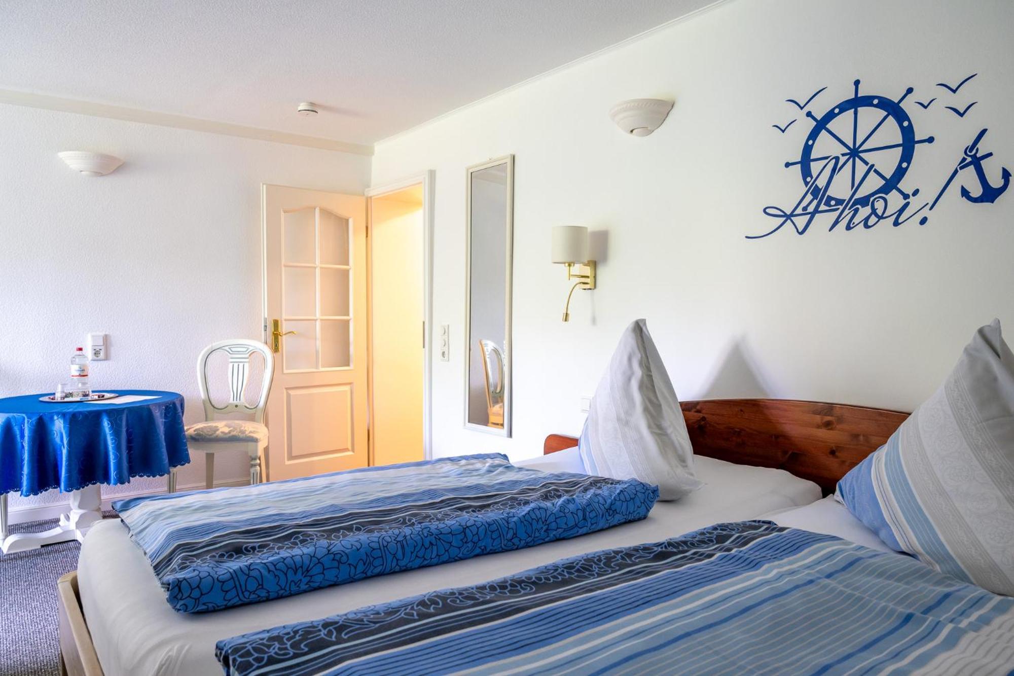 Inselhotel Arfsten Wyk auf Föhr エクステリア 写真