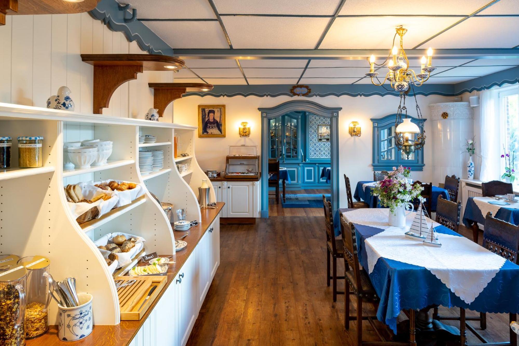 Inselhotel Arfsten Wyk auf Föhr エクステリア 写真
