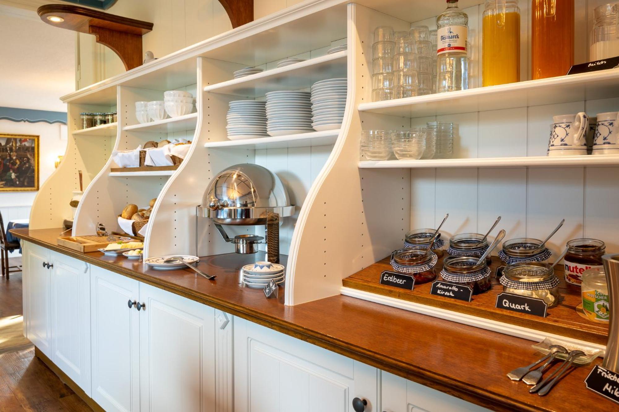 Inselhotel Arfsten Wyk auf Föhr エクステリア 写真